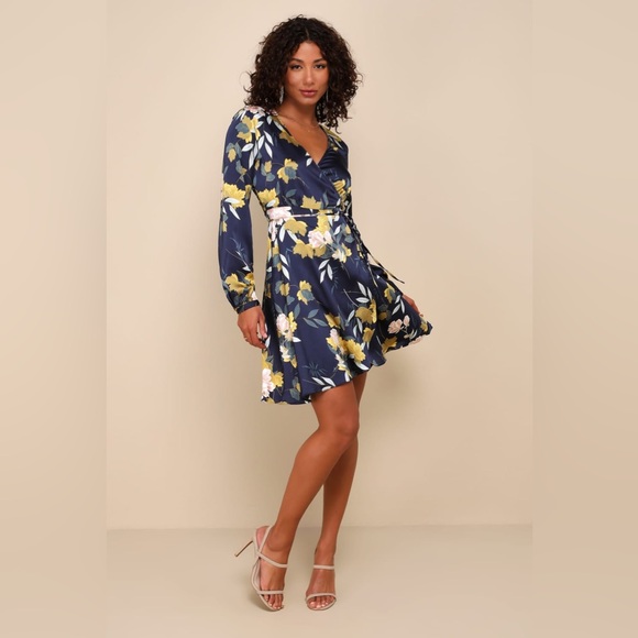 Lulus Dresses & Skirts - 💐 Lulu’s “Love Is Life” Navy Floral Print Satin Wrap Dress